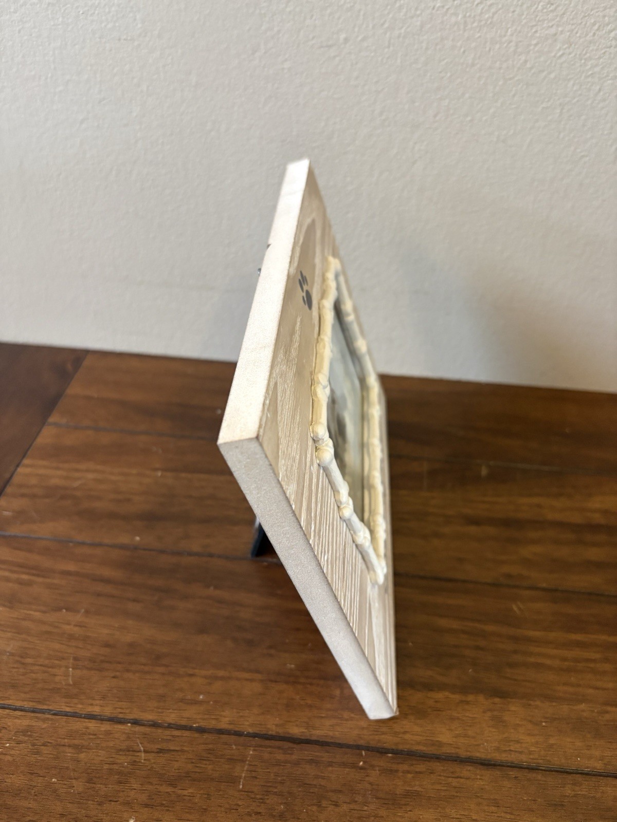 Distressed White Wood Pet Memorial Photo Frame