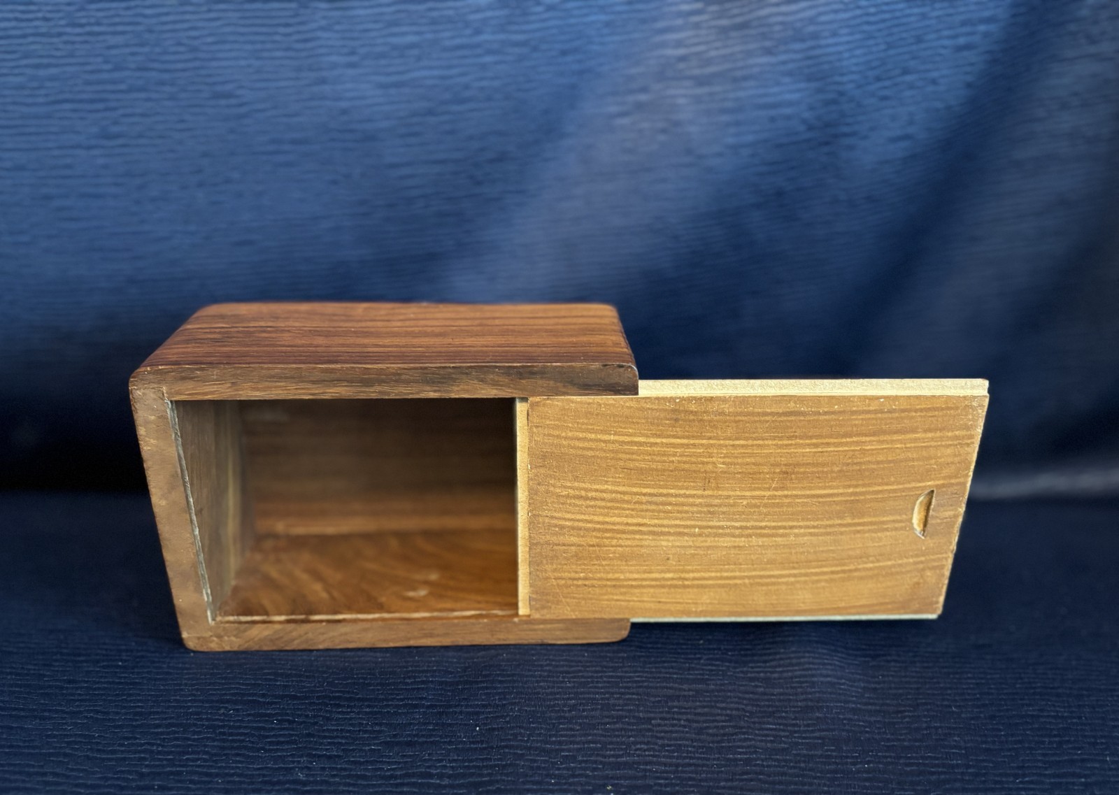 Tree of Life Rosewood Pet Urn for Ashes – Handcrafted Keepsake Wooden Box