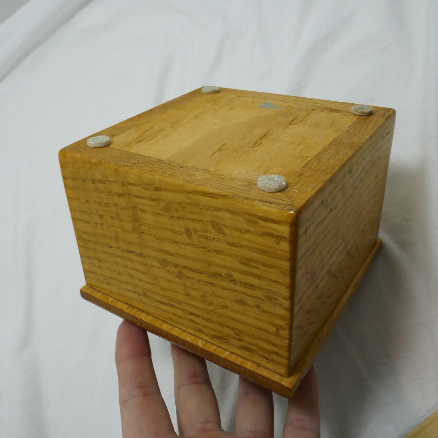 Pet Memorial Cremation Urn- Small Dog Or Cat – Solid Oak with golden Oak Finish