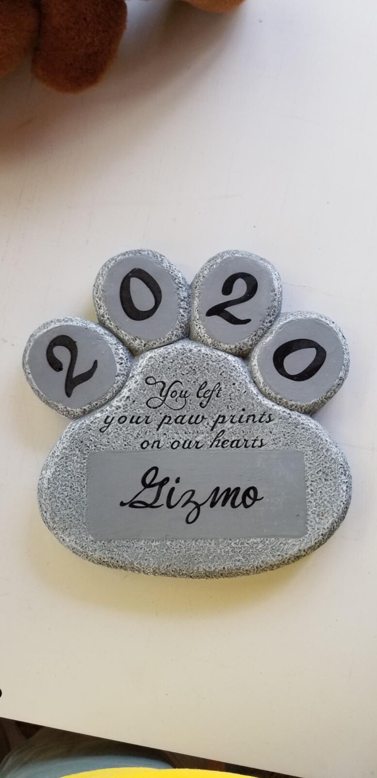 Pet Memorial Garden Stone Personalized NAME YEAR Dog Cat Paw Print Grave Marker
