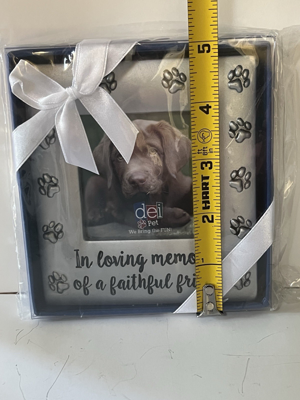 DEI In Loving Memory Of A Faithful Friend Frame, 4”x4.5”, NEW, Paw Print Edge
