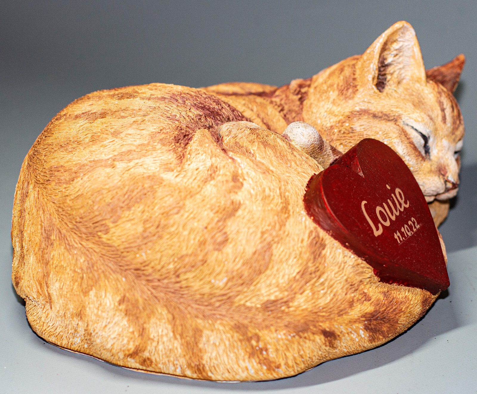 Orange Cat Urn Ashes Pet Memorial Statue Grave Marker Heart Plaque Unique Casket