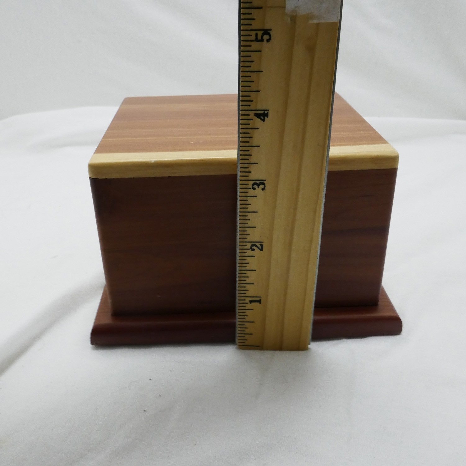 Cremation Urn for Ashes, Pet Memorial Funeral Urns Box,Wooden Cedar