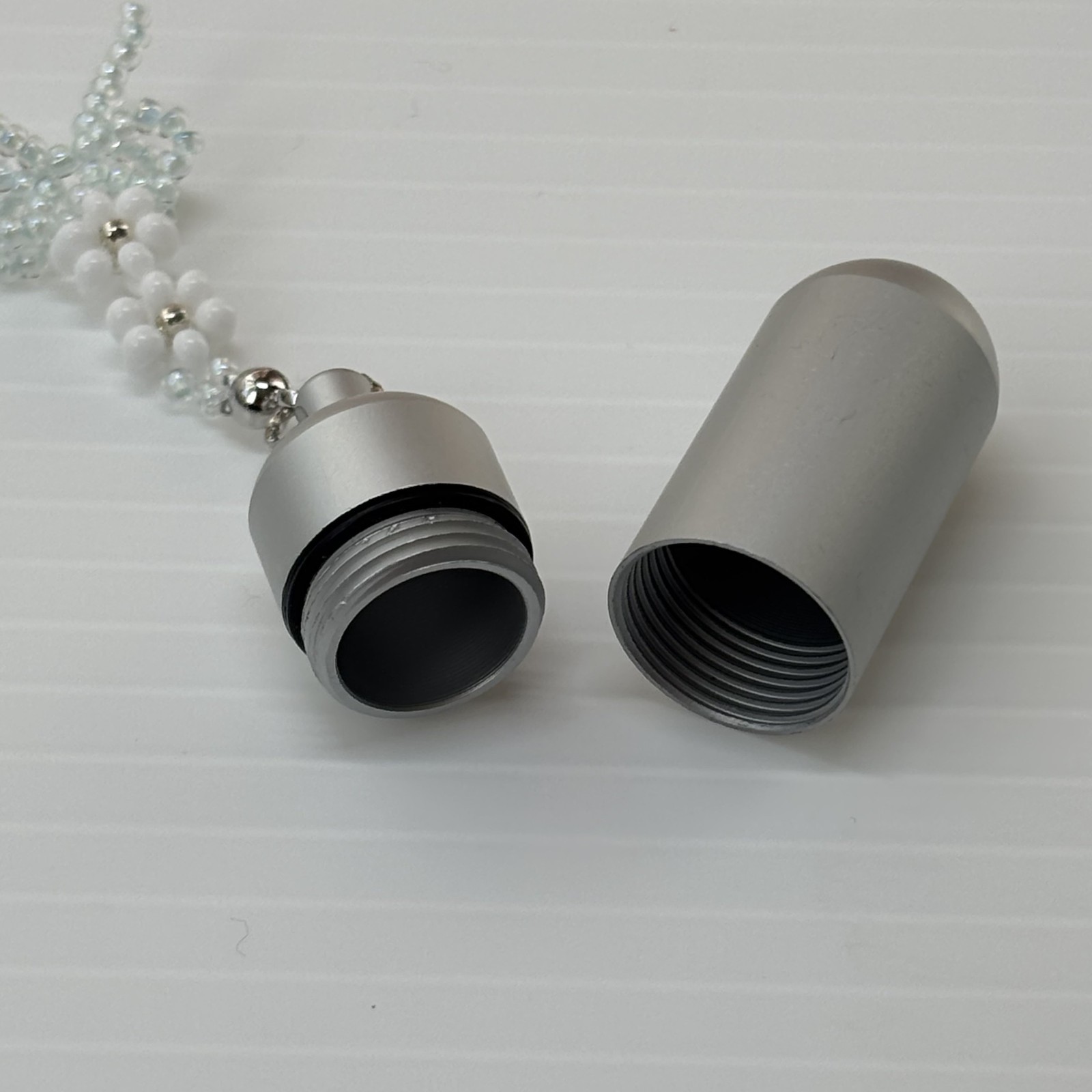 Cremation Ashes Keychain – Cremation Keepsake(white flowers and clear ribbon)