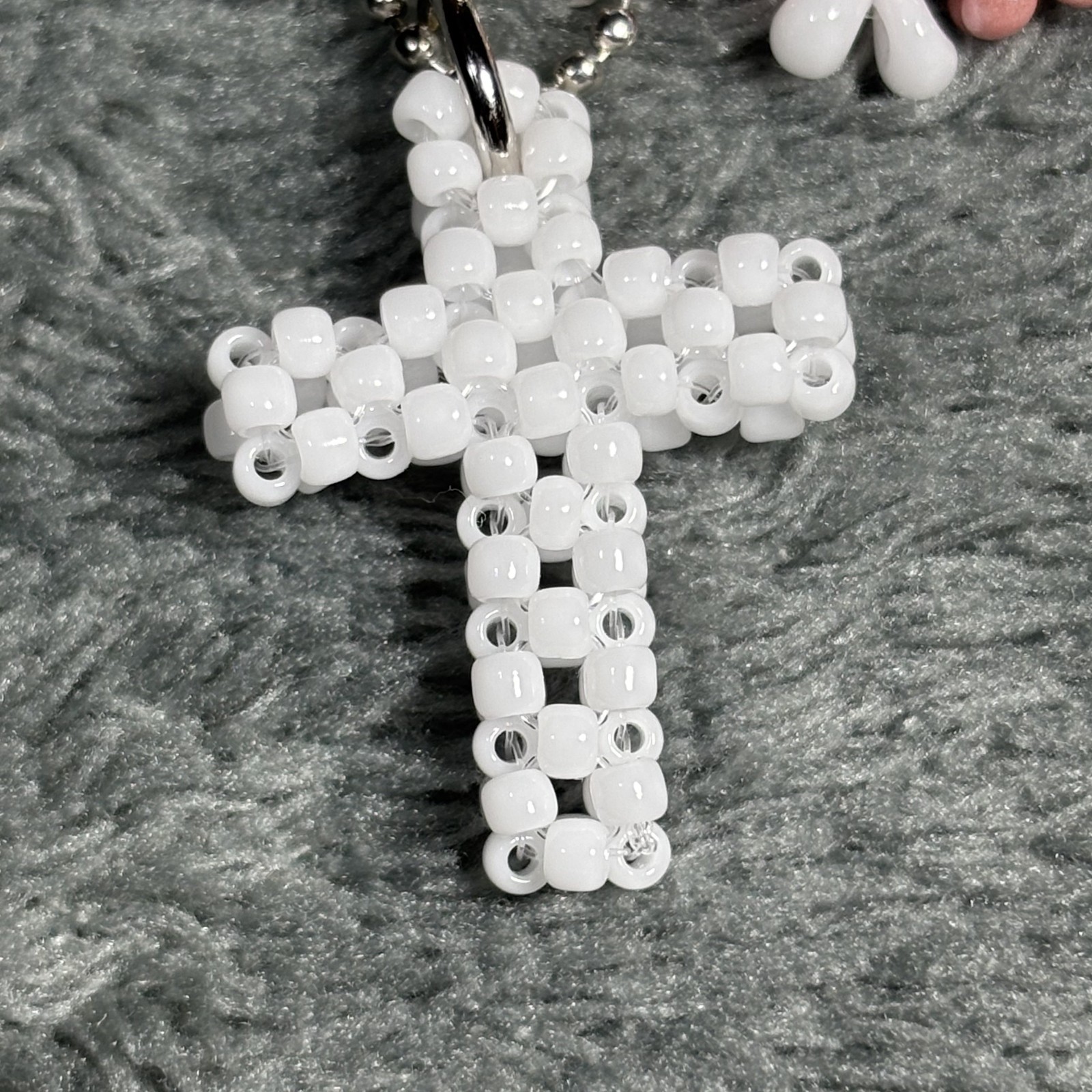 Cremation Ashes Keychain – Cremation Keepsake(white cross and pink ornaments)