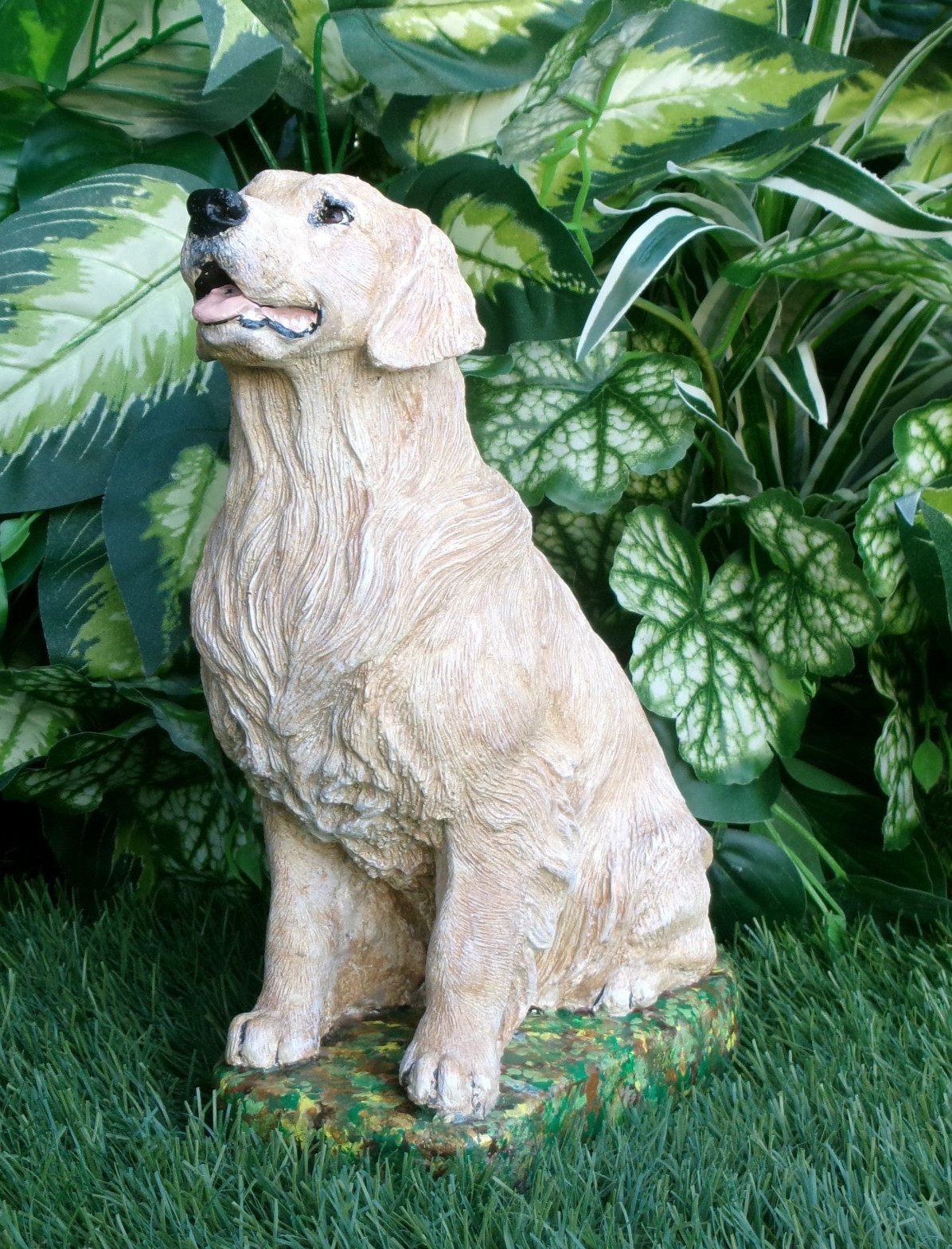 Golden Retriever Concrete Dog Statue Custom Painted Pet Loss Memorial Stone Dog