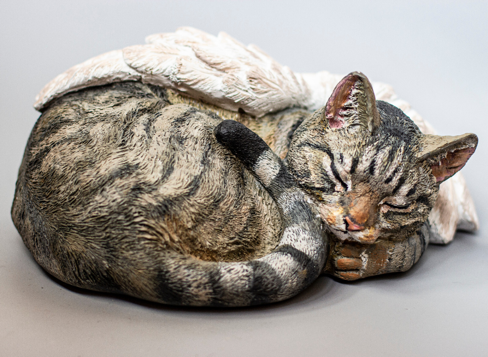 Unique Urn Brown Tabby Cat Angel Figure Pet Ashes Casket Memorial Sympathy Gifts