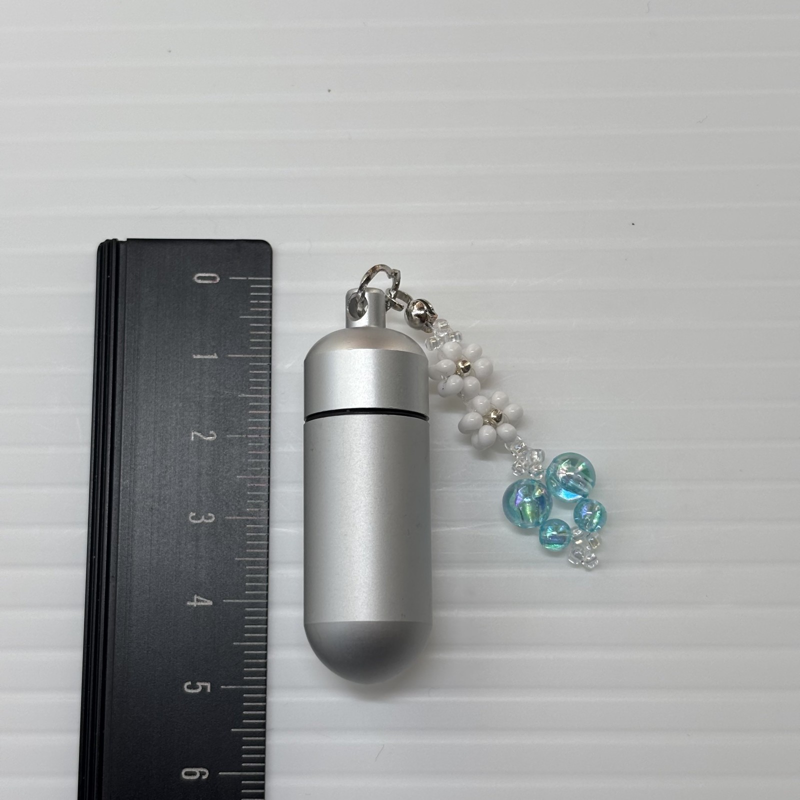 Cremation Ashes Keychain – Cremation Keepsake(white flower and blue charm)